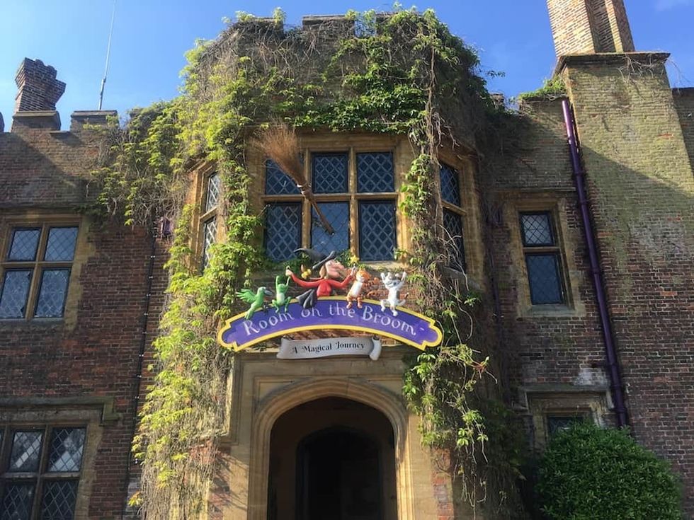 Chessington-Room-on-the-Broom-mansion