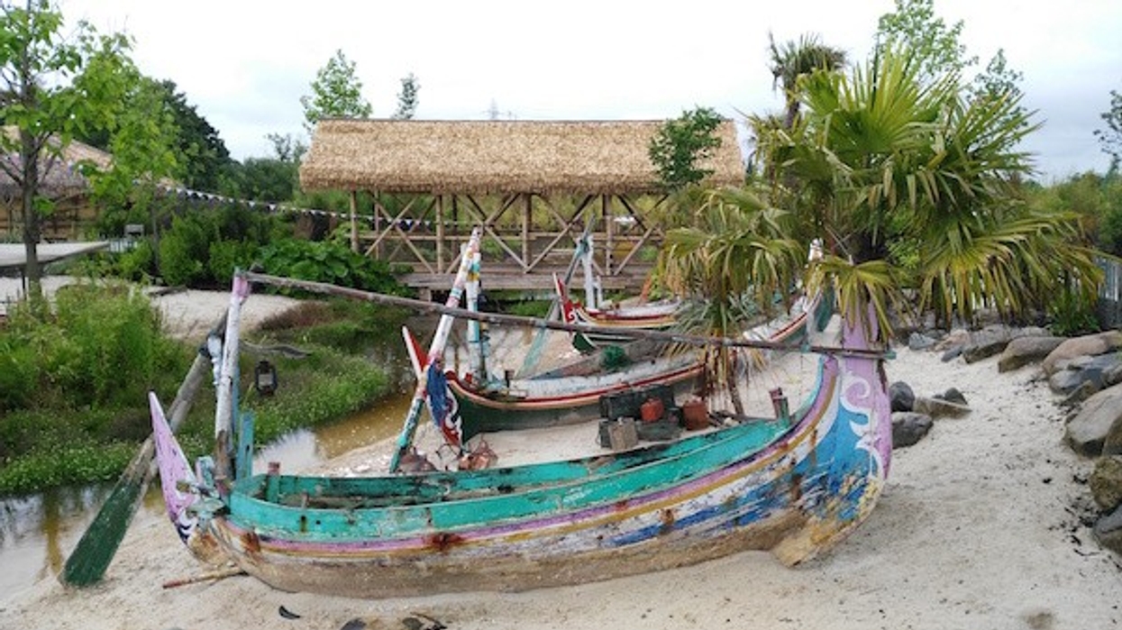 chester-zoo-indonesian-boats