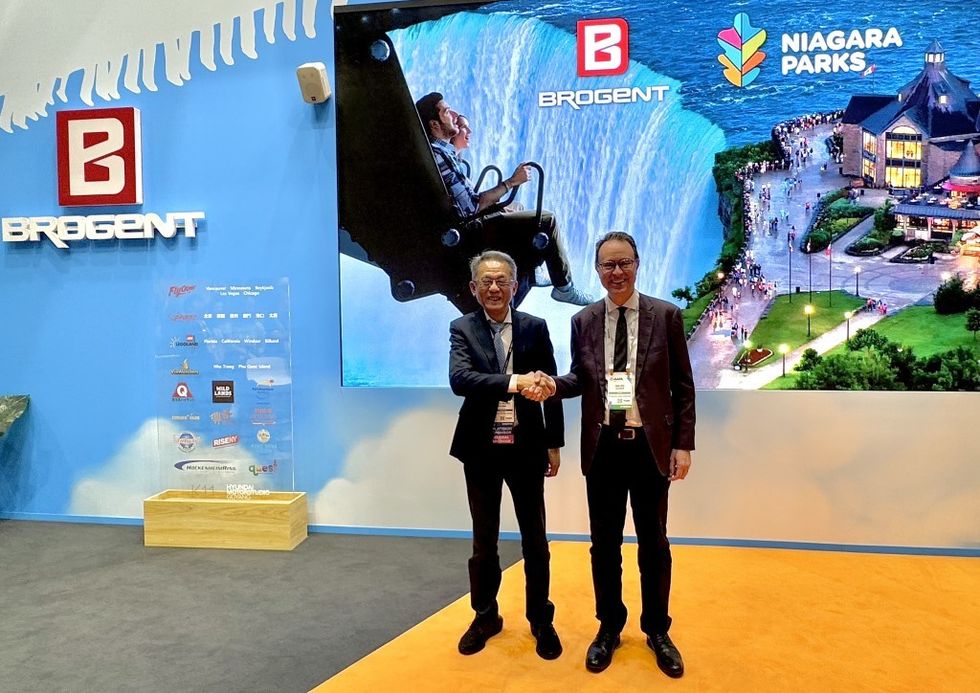 Chih-Hung Ouyang, CEO of Brogent(left) and David Adames, CEO of NPC(right)