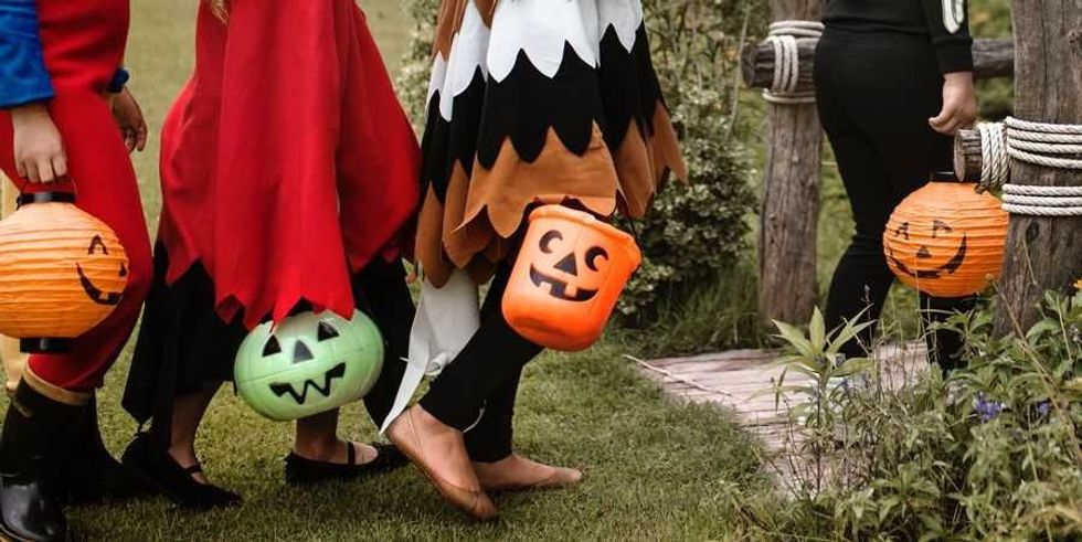 children trick or treating katapult halloween