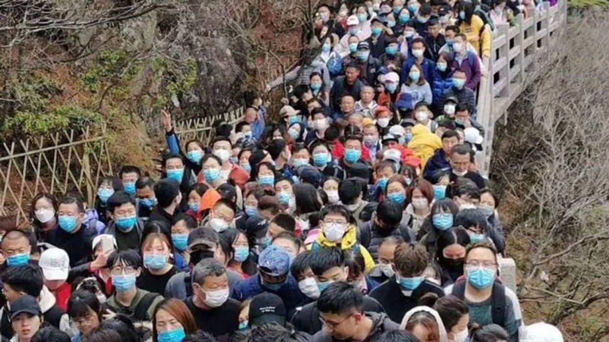 China tourist attraction huangshan mountains coronavirus crowding