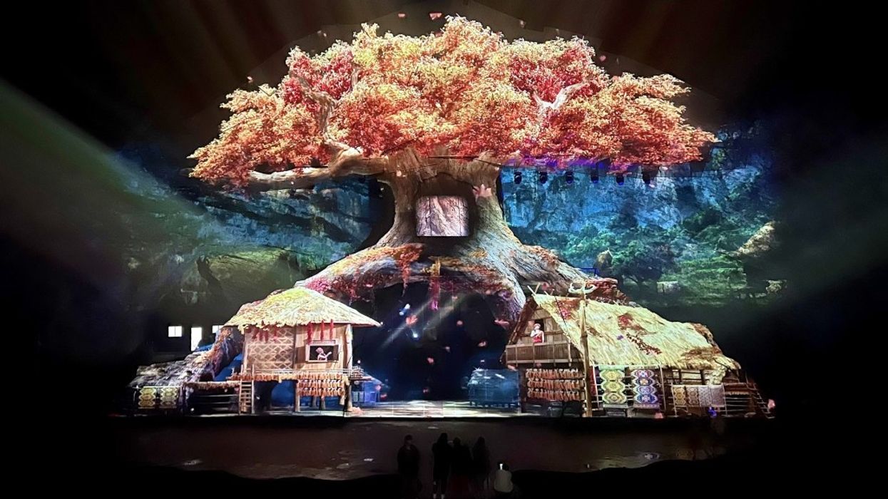 Christie Jiuge-Shangui tree