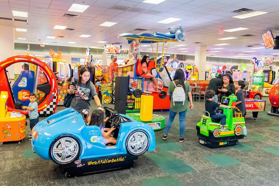 Chuck E. Cheese Kendall, FL Signature Grand Reopening Event