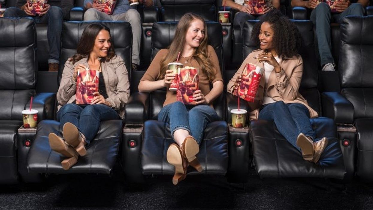 cinemark universal