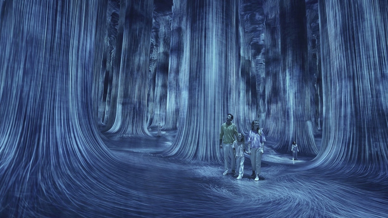 Circulating Universe of Water Particles at teamLab Phenomena Abu Dhabi