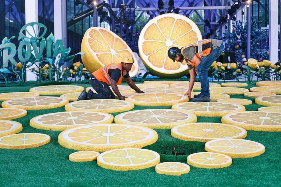 Citrovia being installed