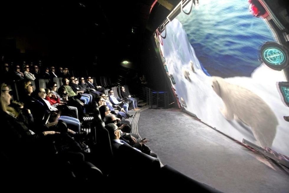 CL Corporation 5D cinema marlineland france