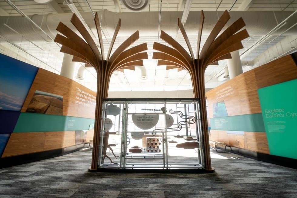 Cleveland Museum of Natural History nitrogen exhibit