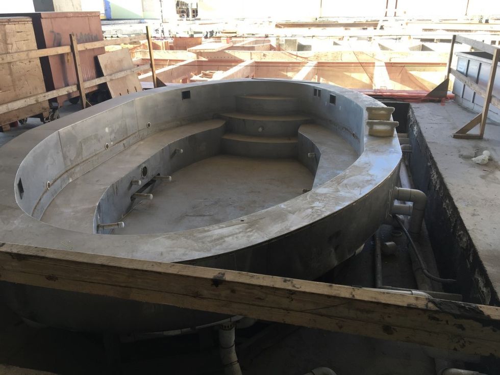 Cloward H2O pool structure insights