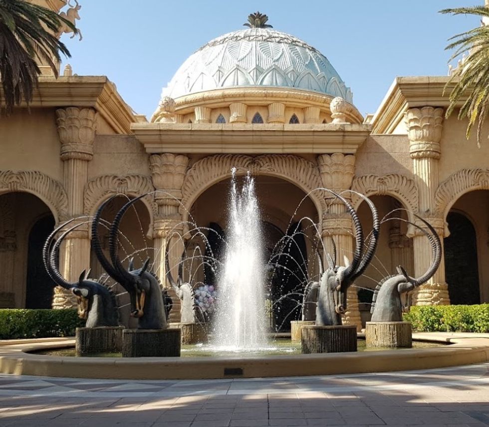 Cloward H2O Sun City fountains