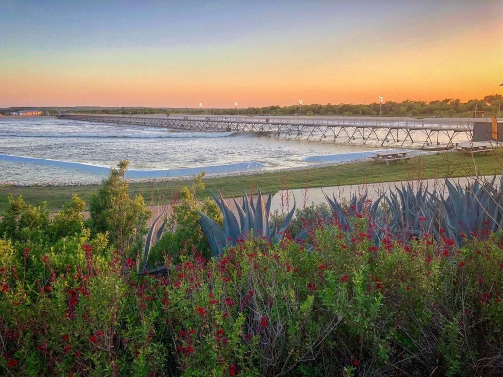 Cloward H2O water quality in very large lagoons surf park