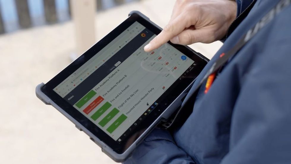 Cmd-Ctr_Manager_using_monitoring_app Cmd-Ctr