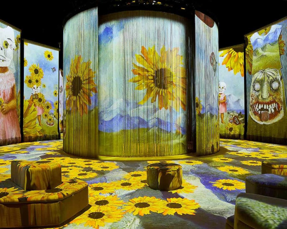 cocolab immersive frida sunflowers min