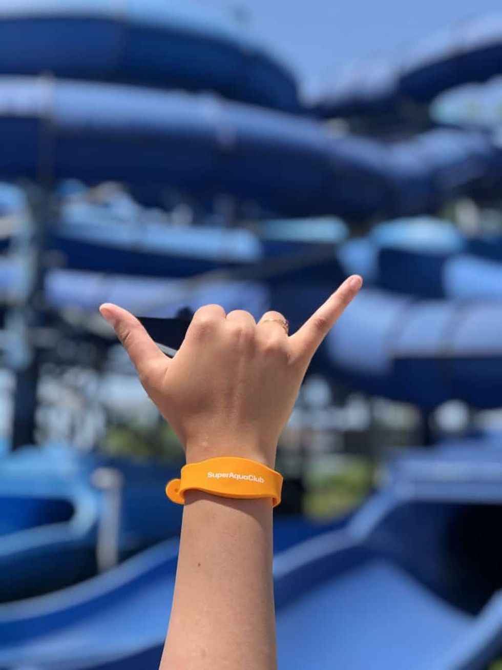 Connect&GO RFID wristbands at Super Aqua Club experiential technology