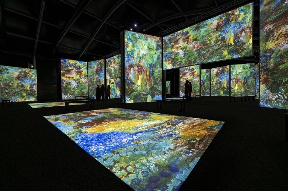 Connection, Grande Experiences Digital art
