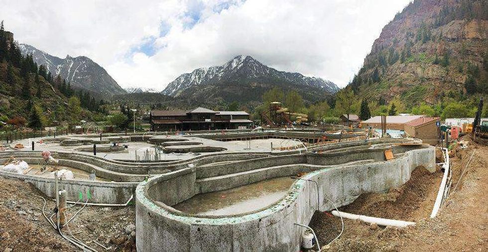 construction at ouray hot springs poolo colorado by cloward h2o