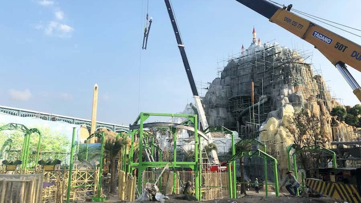 Construction of Extreme Engineering's Cloud Coaster at Vinpearl Land Phu Quoc