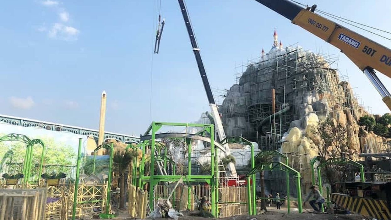 Construction of Extreme Engineering's Cloud Coaster at Vinpearl Land Phu Quoc