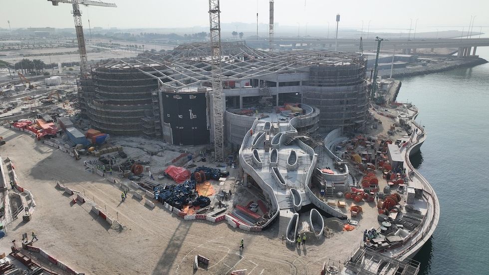 construction-of-teamLab-Phenomena