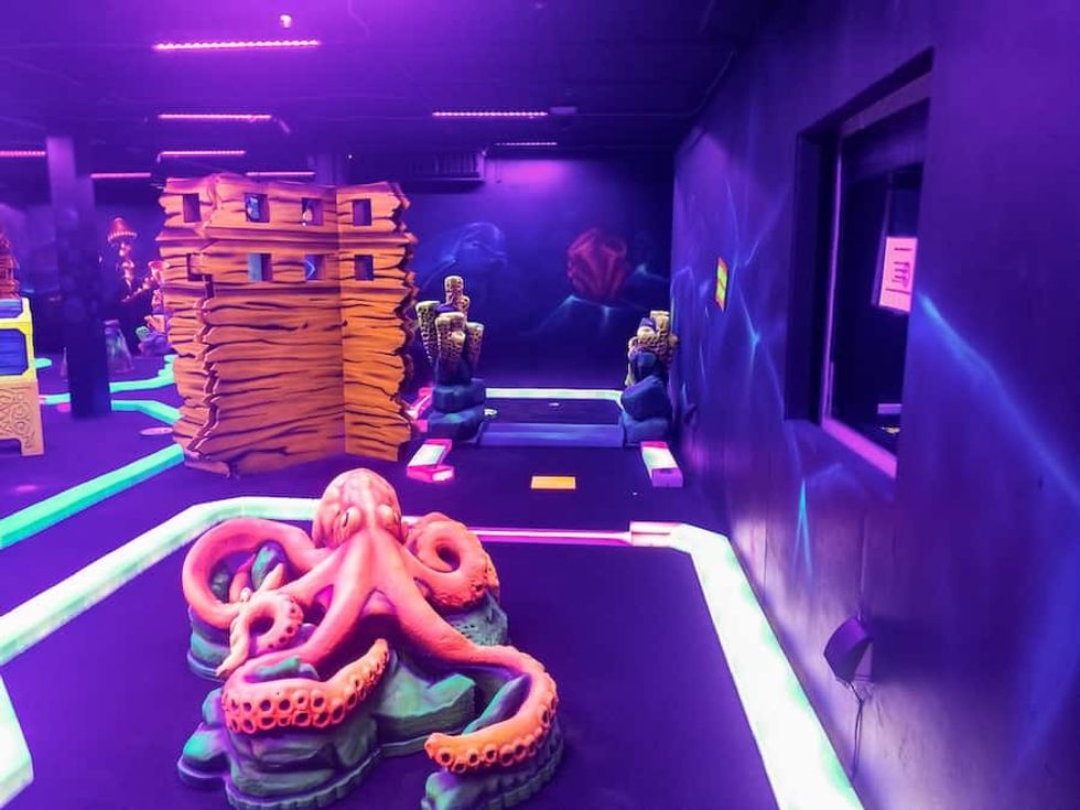 Creative Works Wilderness-Resort-mini golf