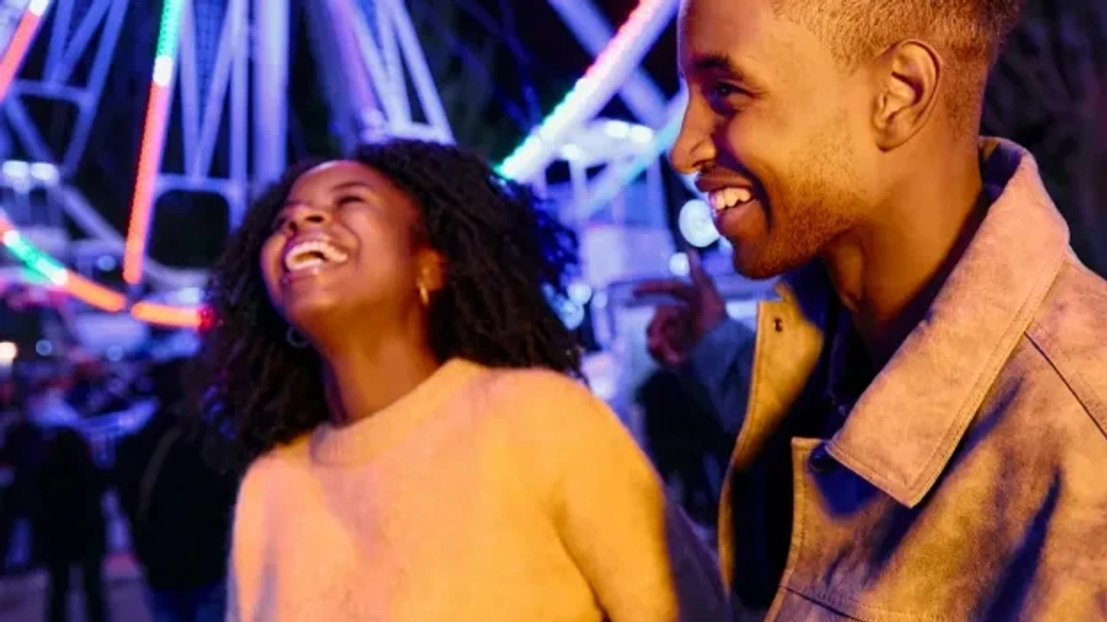 Crowd Convert guests at the fair
