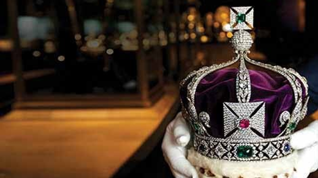 crown jewels at the tower of london