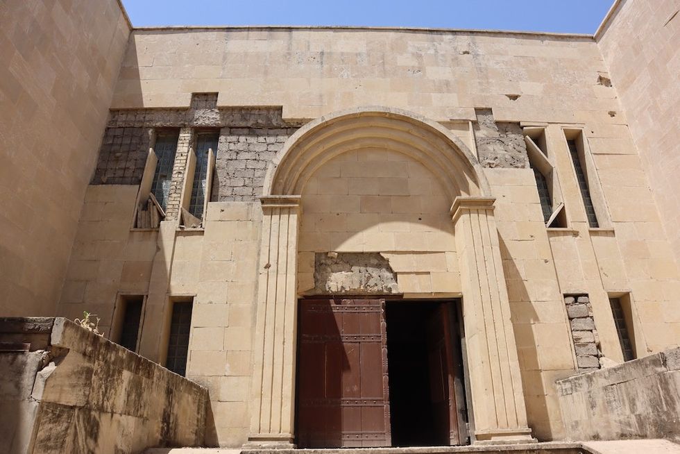 Damaged entrance of the Mosul Cultural Museum (2021)