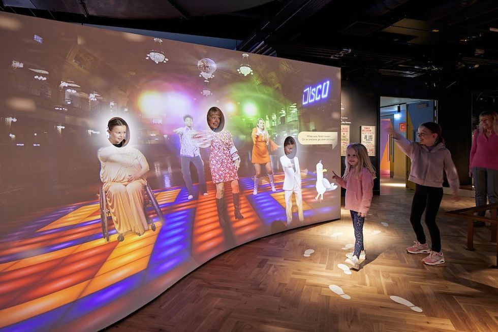 Dance Gallery Showtown Museum