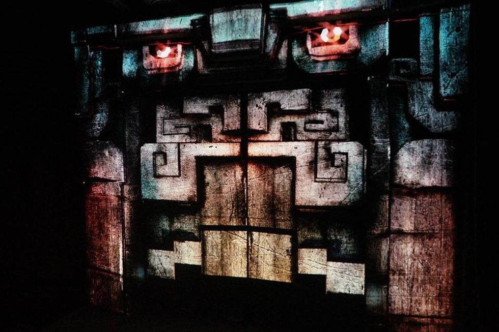 Dark Ride Video Mapping EOS Rides Maya World