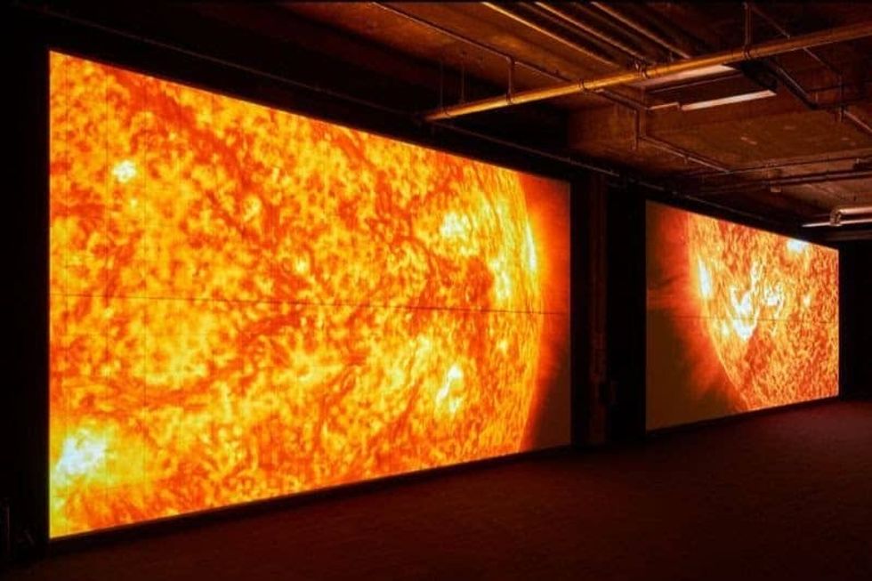 data verse Ryoji Ikeda digital projection