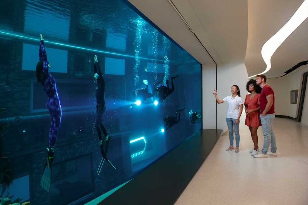 Deep Dive Dubai Window