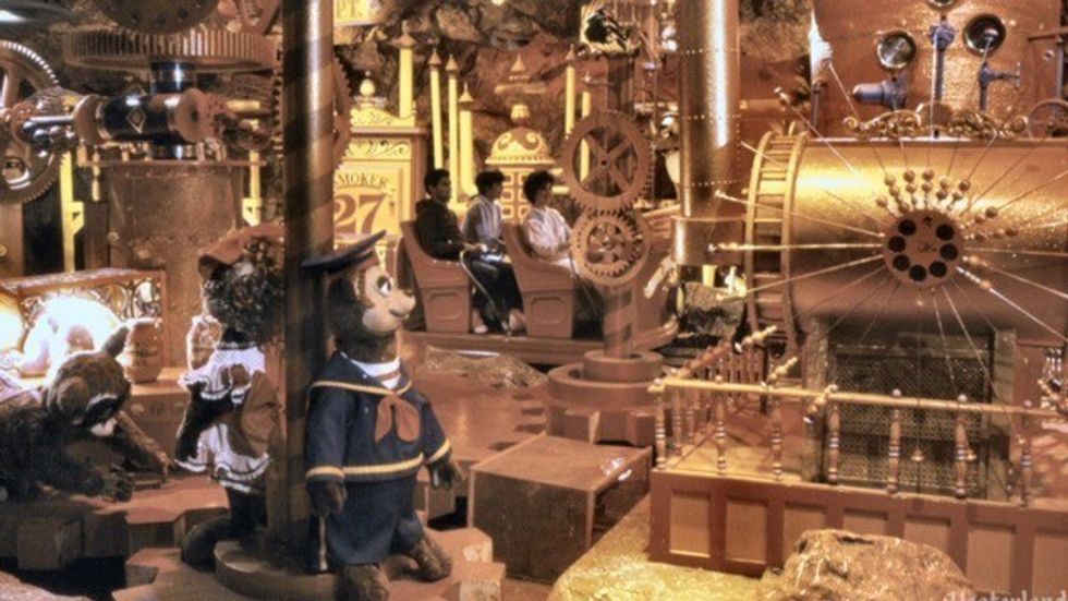 detail from Knott's Bear-y Tales
