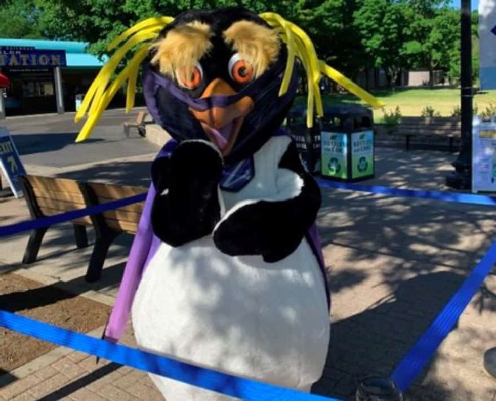 Detroit Zoo mascot social distance