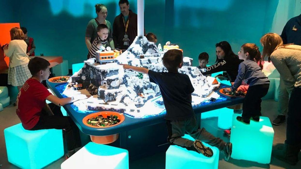 digital magic children play on seeper interactive table for lego discovery centre