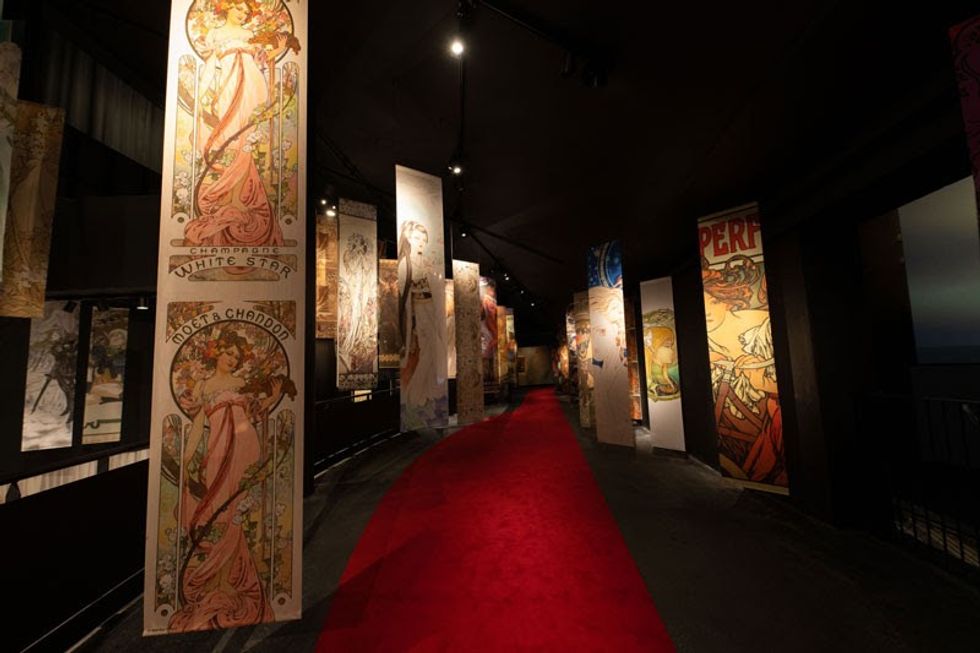Digital Projection Eternal Mucha exhibition view Images courtesy Maxime Chermat