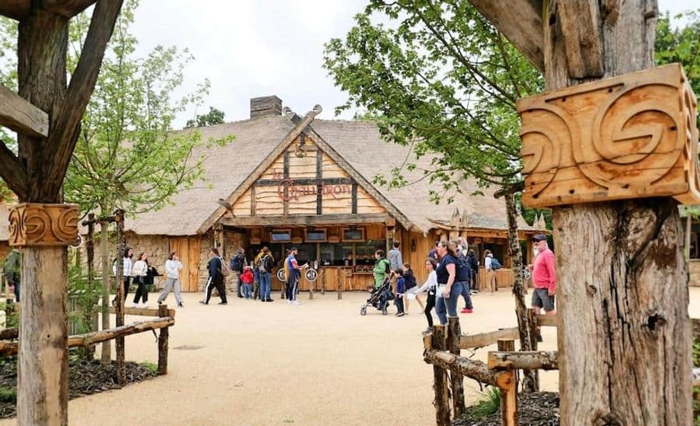 digital signs puy du fou