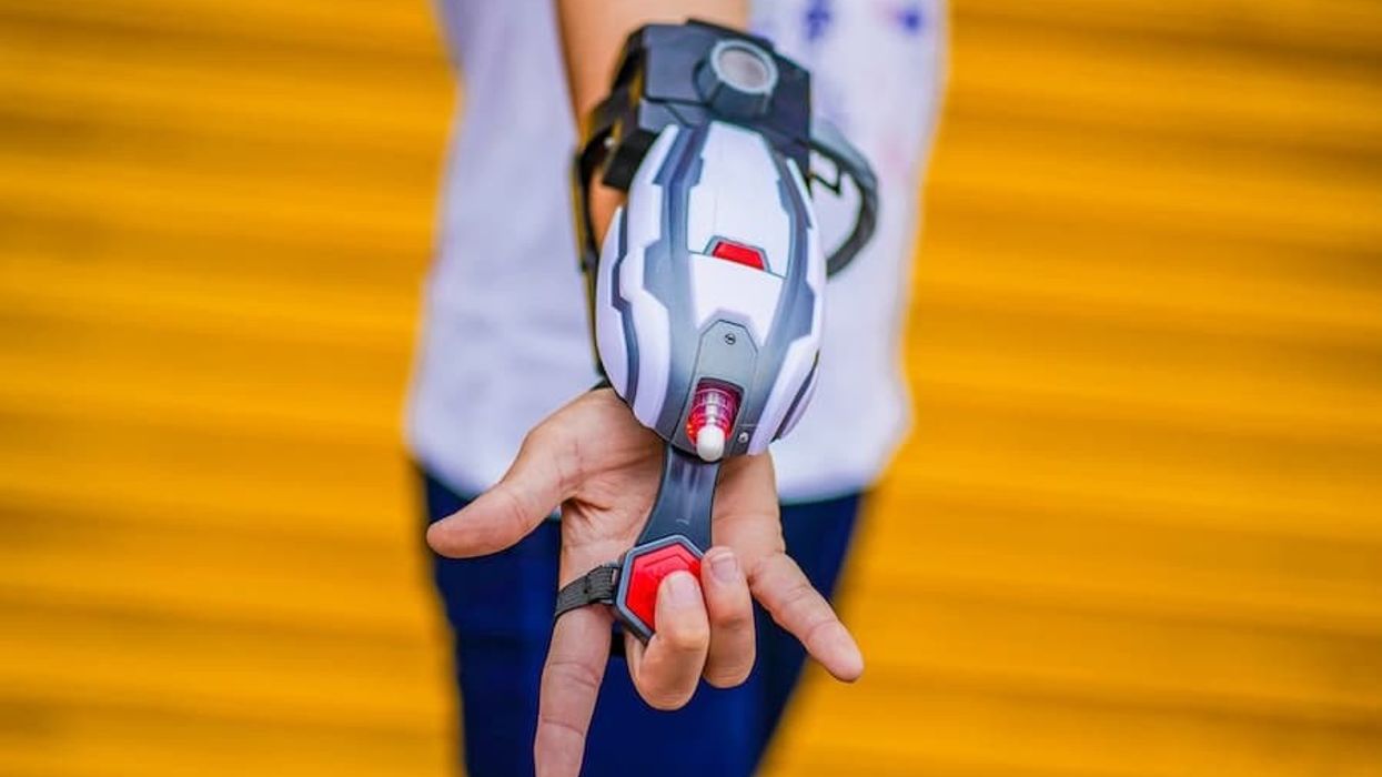 Disney-Avengers-Spiderman-WEB-TECH