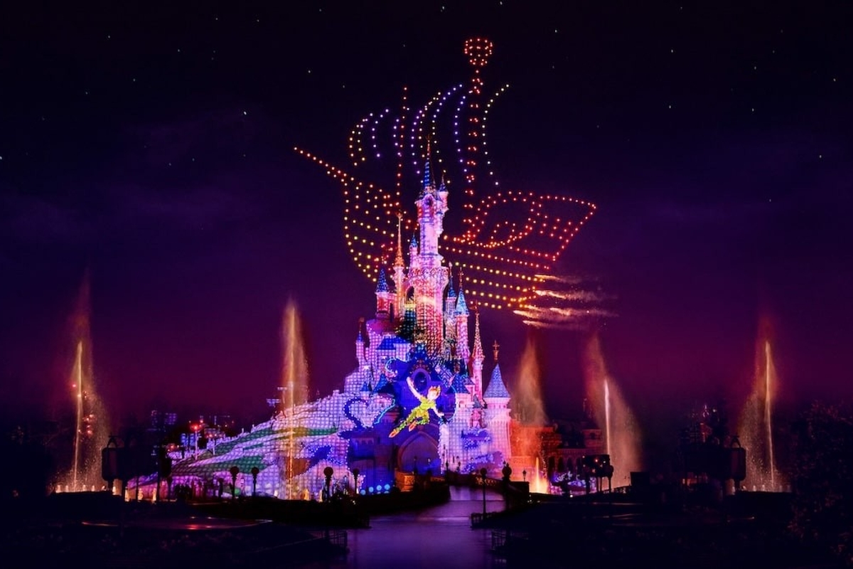 Disney Electrical Sky Parade - Disneyland Paris
