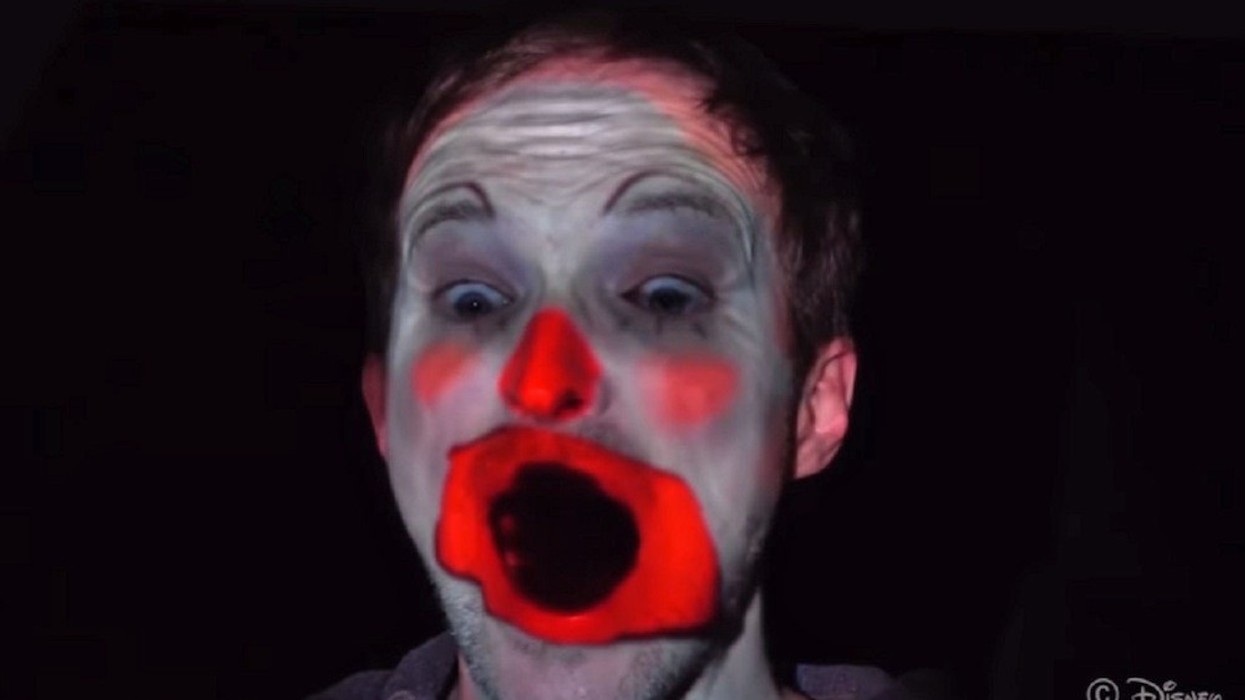 Disney Makeup Lamp Projection Mapping Make Up