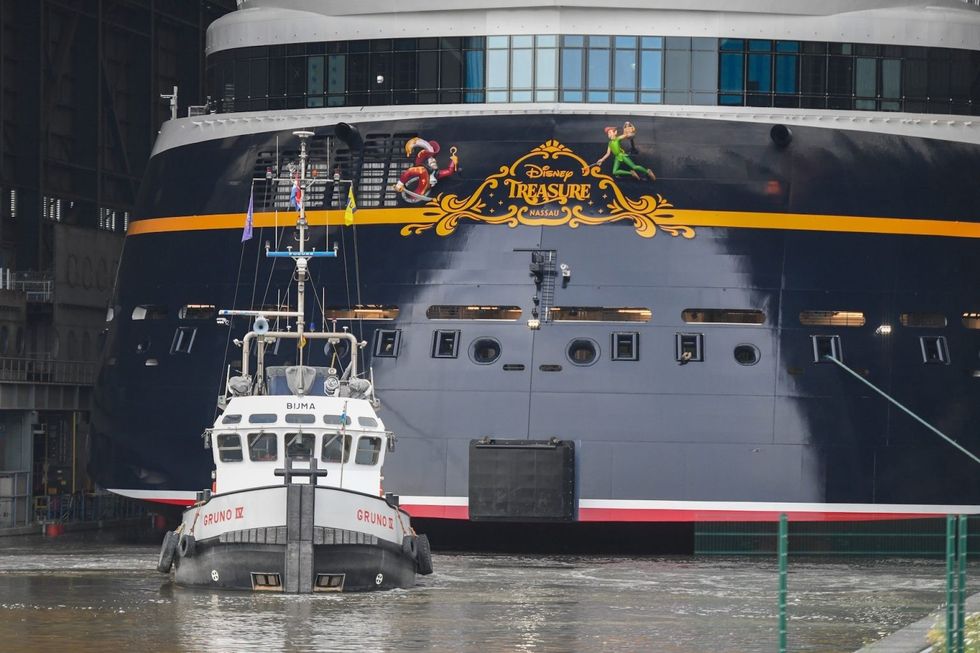 disney treasure float out