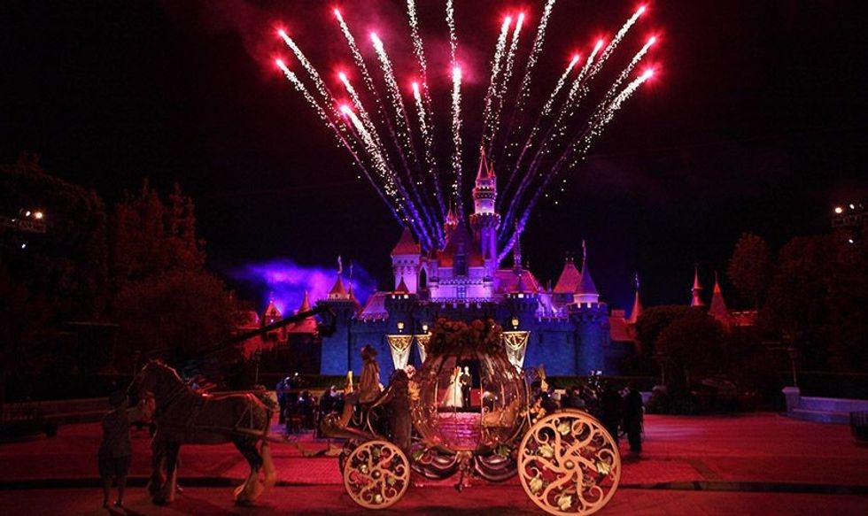 disney weddings sleeping_beauty_forecourt