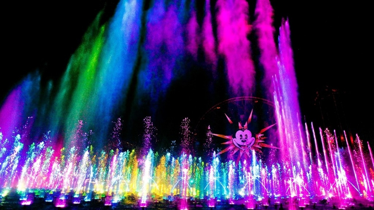 Disney World of Color Fountain Show