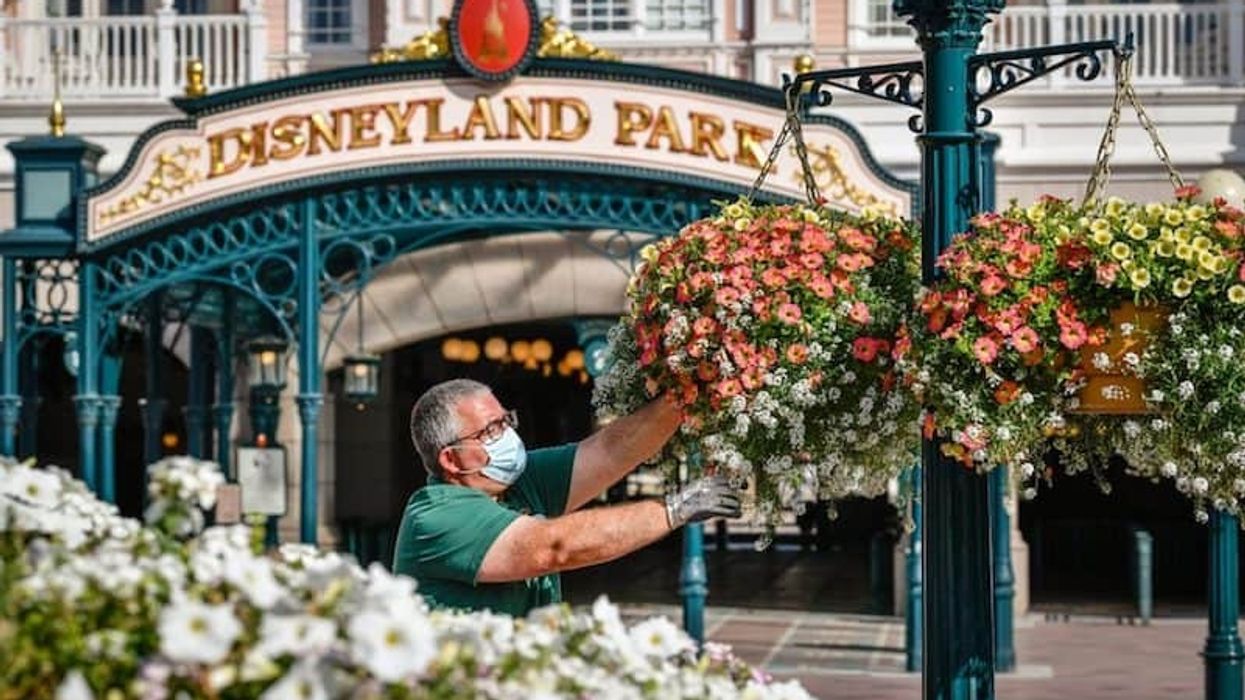 disneyland paris face mask attractions uncertainty futureproofing