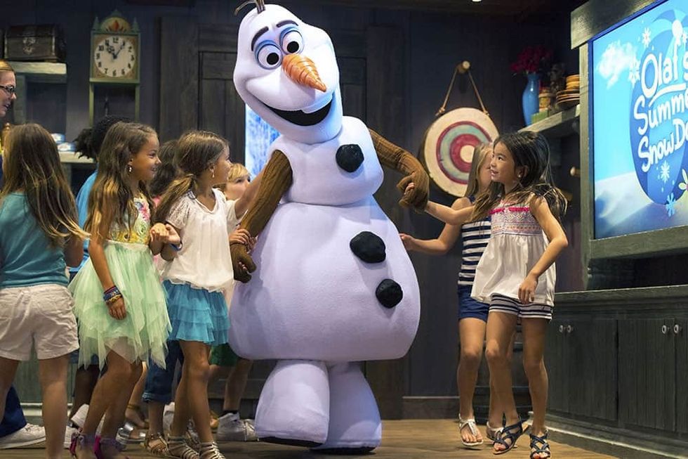 Disneyland Paris Frozen: A Musical Invitation