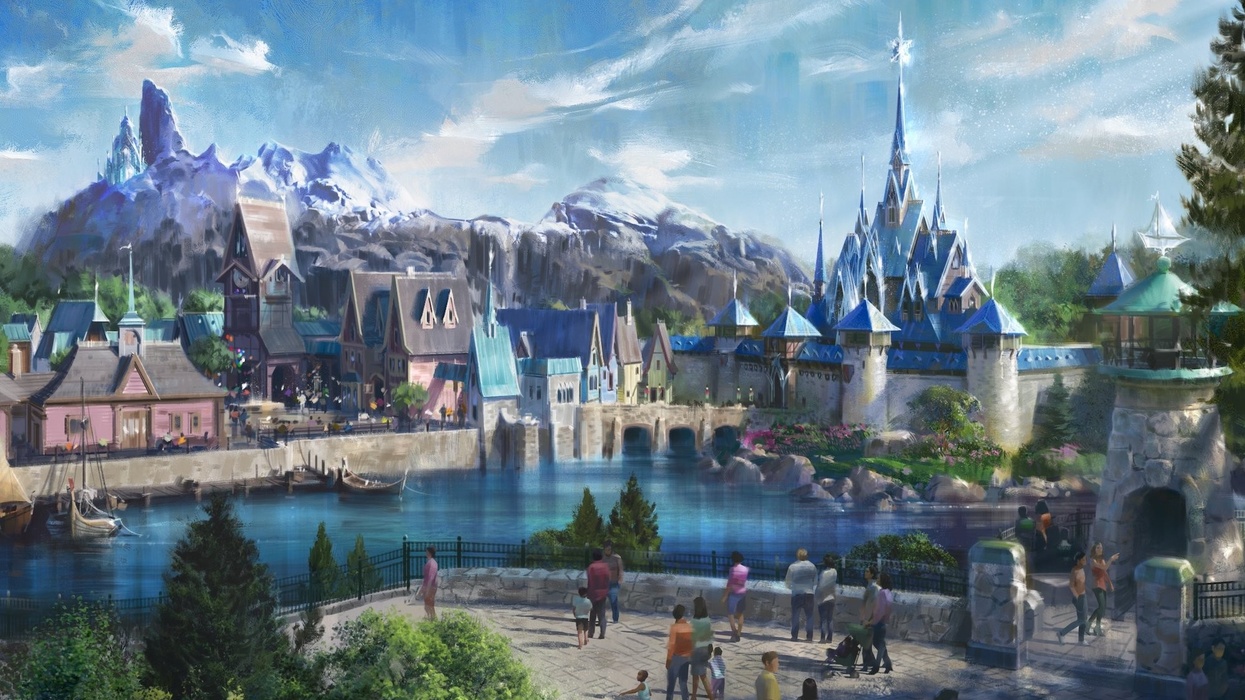 disneyland paris frozen land