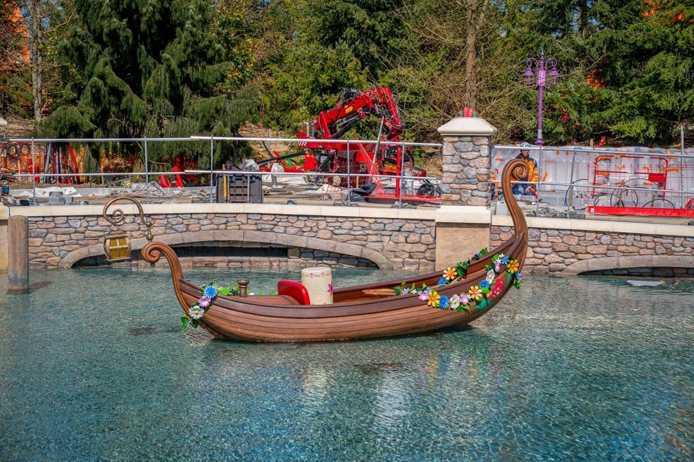 disneyland paris tangled ride