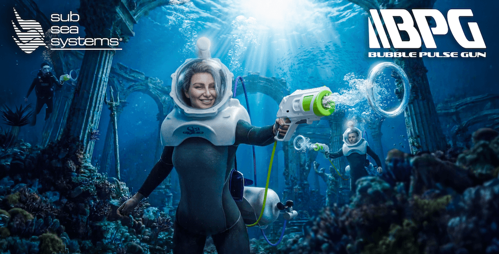 Divers with bubble guns exploring an underwater city, surrounded by ruins and marine life.