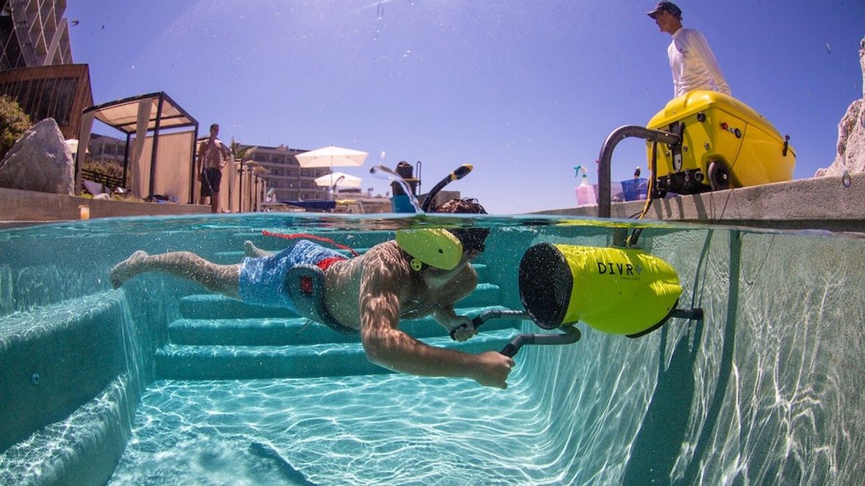 DIVR+ virtual reality snorkeling system