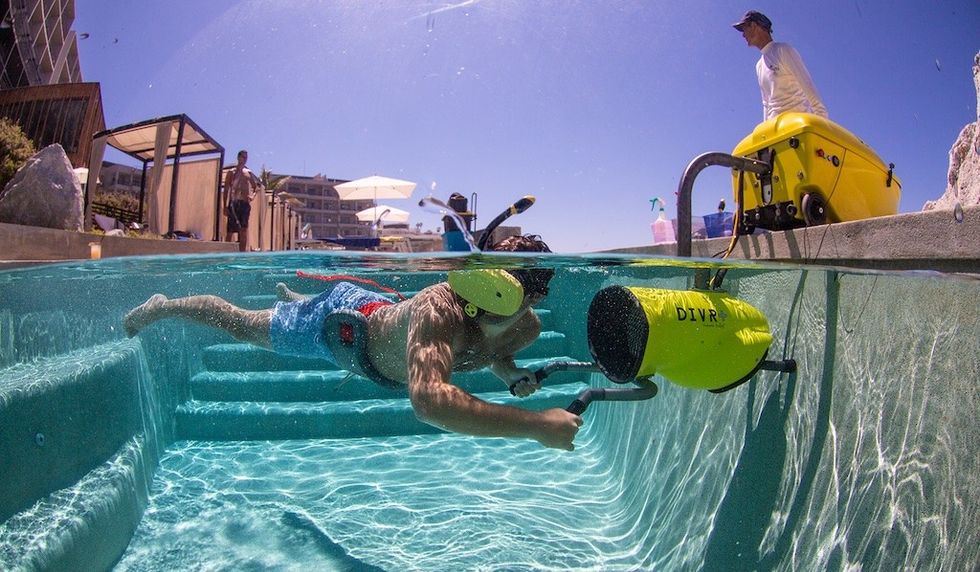 DIVR+ virtual reality snorkeling system