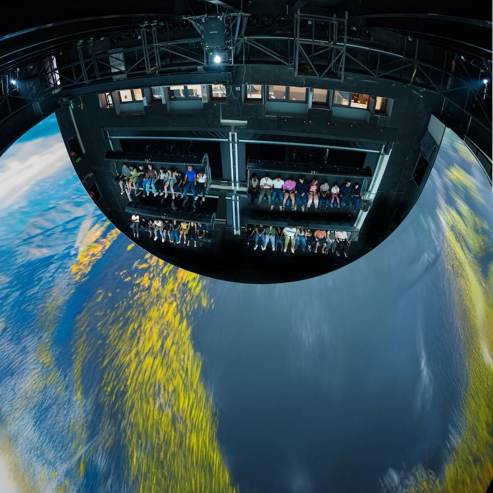 DOF FlyingTheater